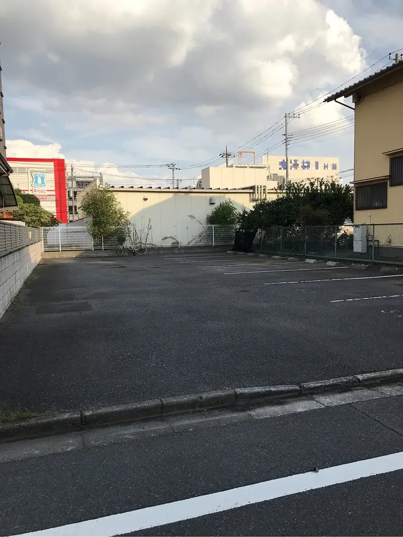 足立区一ツ家１丁目　月極駐車場